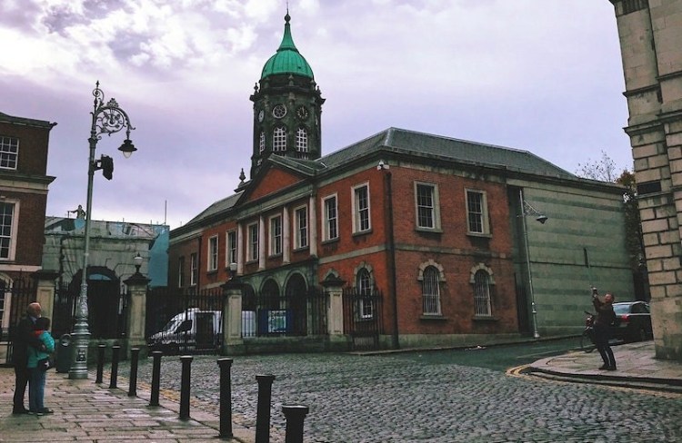 ireland driving tips